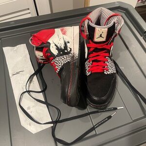 Dave White Jordan 1s size 10 worn 3-4x,red/black laces,no original box.